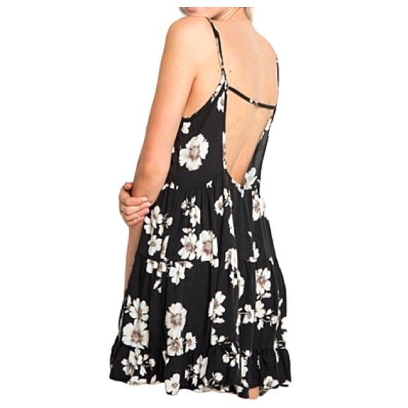 Brandy Melville Dress Black Floral Jada Summer Dress OS - Picture 7 of 9